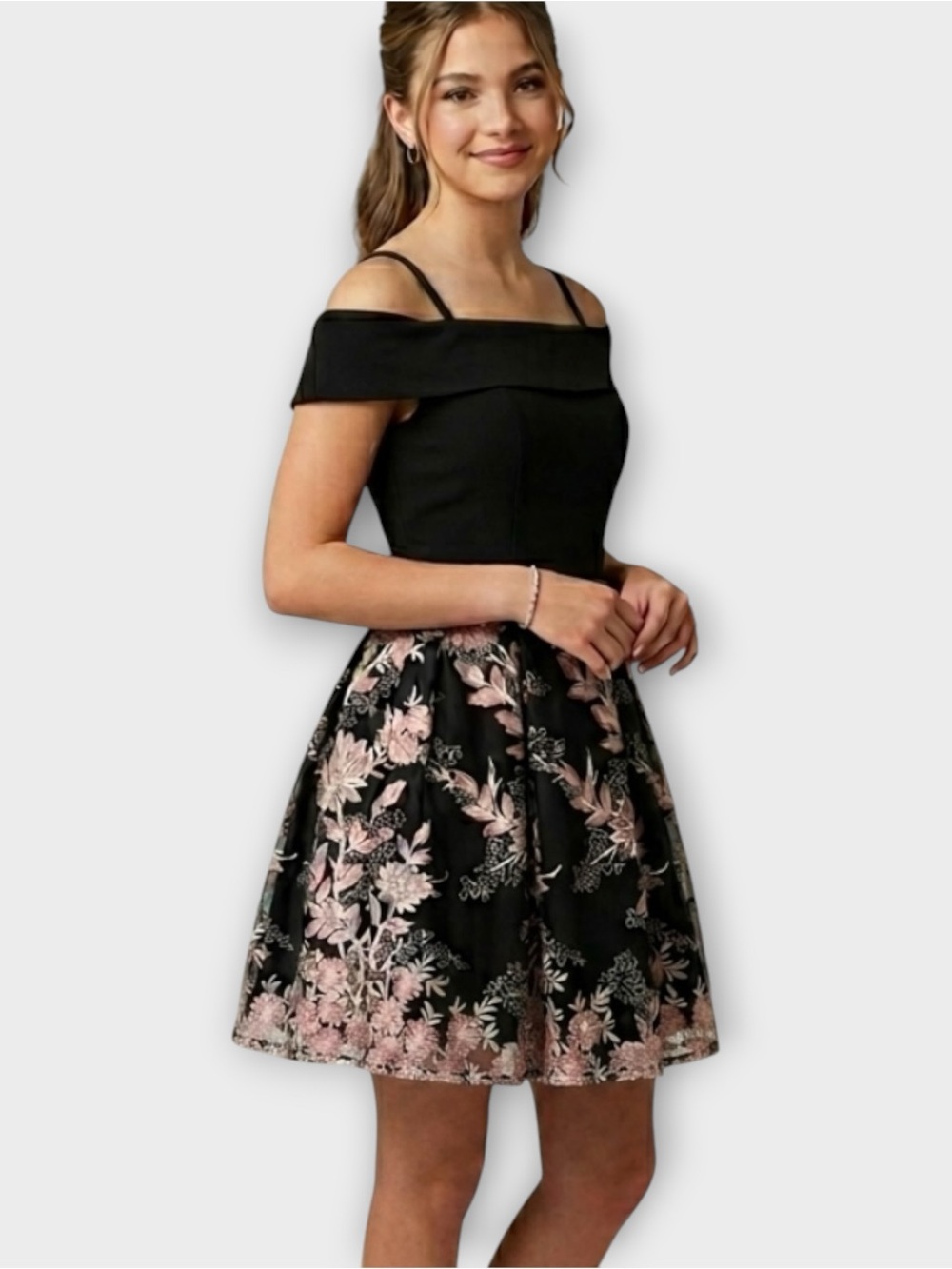 Nordstrom Morgan & Co Off-the-Shoulder Floral Embroidered Dress Junior SZ 7